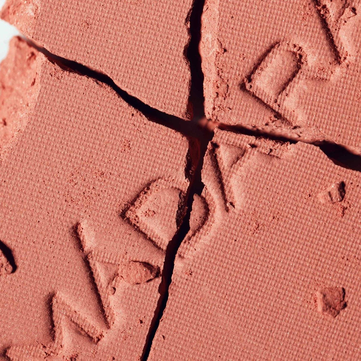 MÁDARA Blush MAGNETIC BLUSH Mineralno rumenilo za obraze - 6 g
