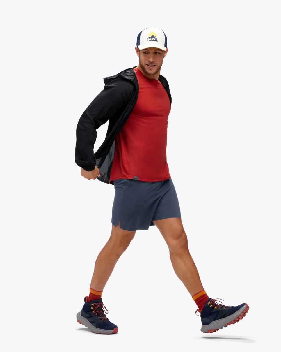 HOKA Chaqueta Skyflow negra