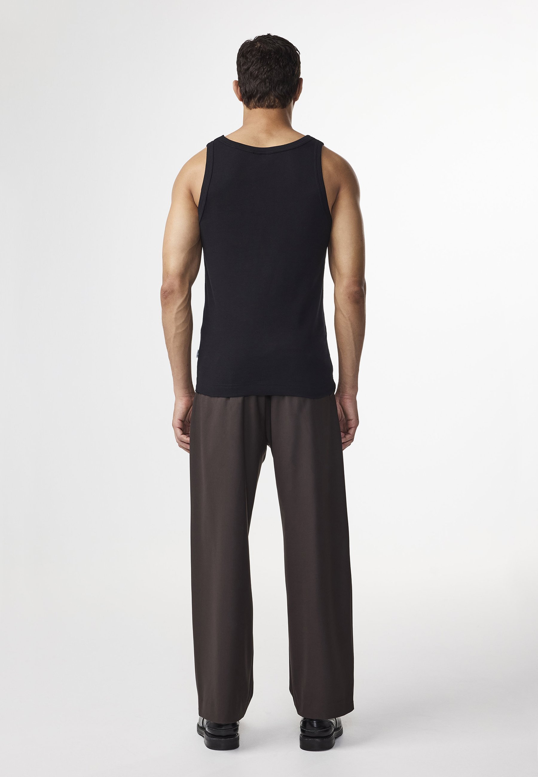 NN.07 MICK TANK 3206 - Topp - svart