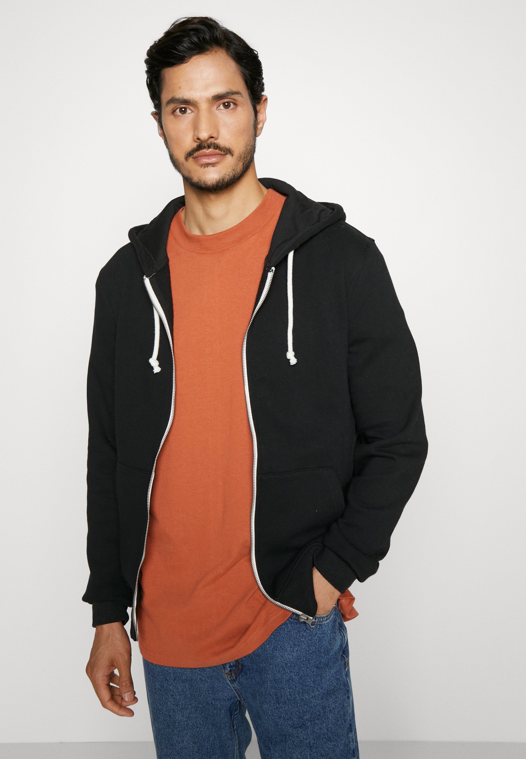 Pier One 2 PAKKI - Lukuga dressipluus - must/kirju helehall