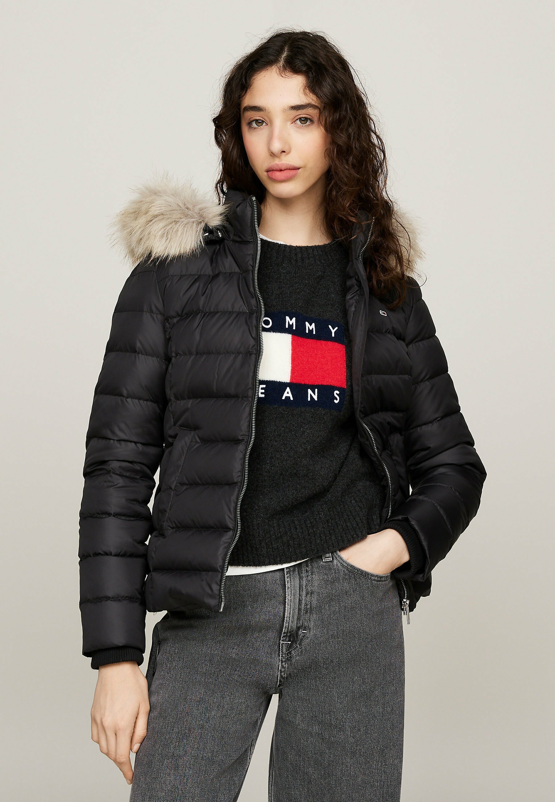 Tommy Jeans HOODED - Donsjack - zwart