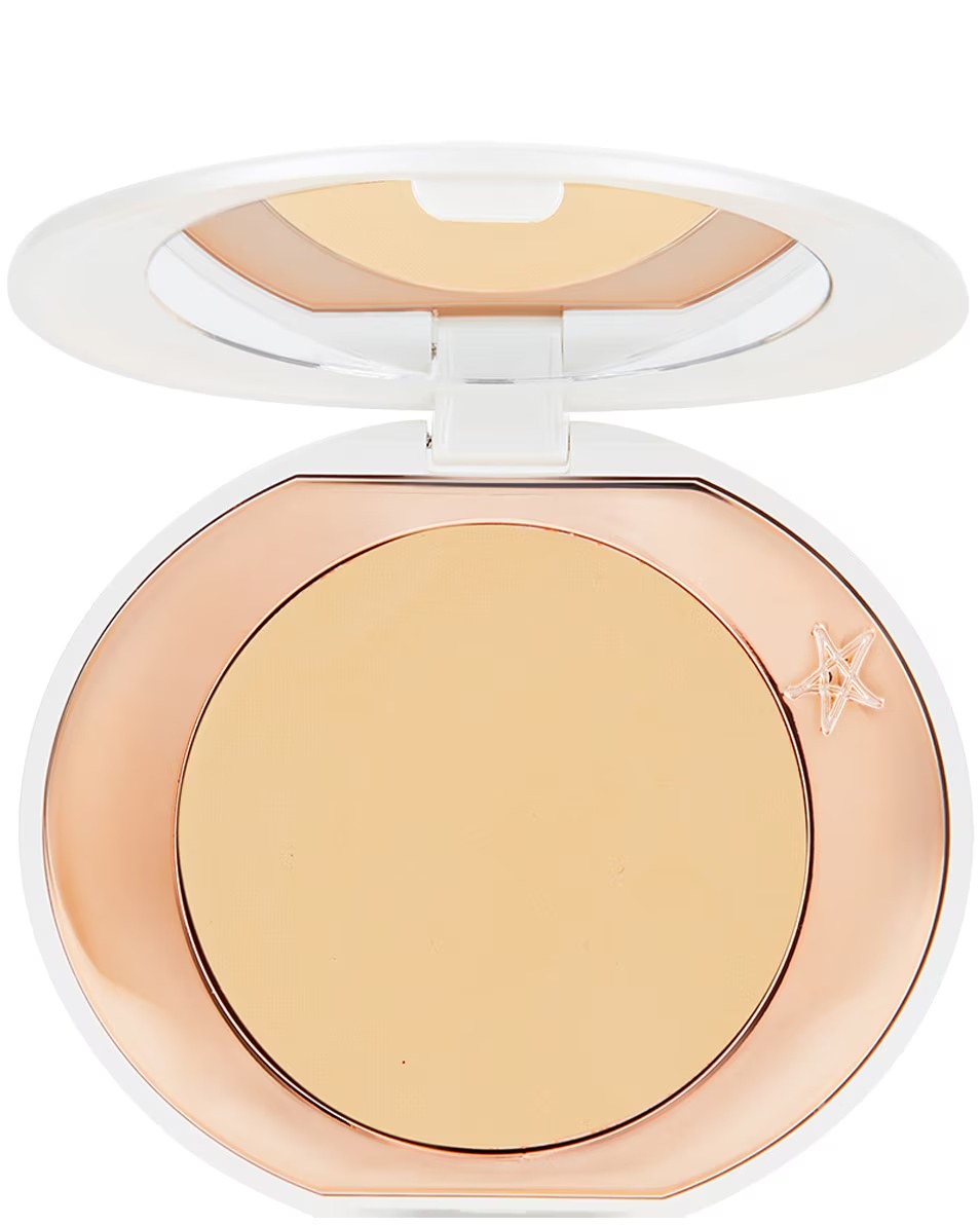 Pudră de finisaj strălucitoare cu aerograf CHARLOTTE TILBURY, finisaj impecabil