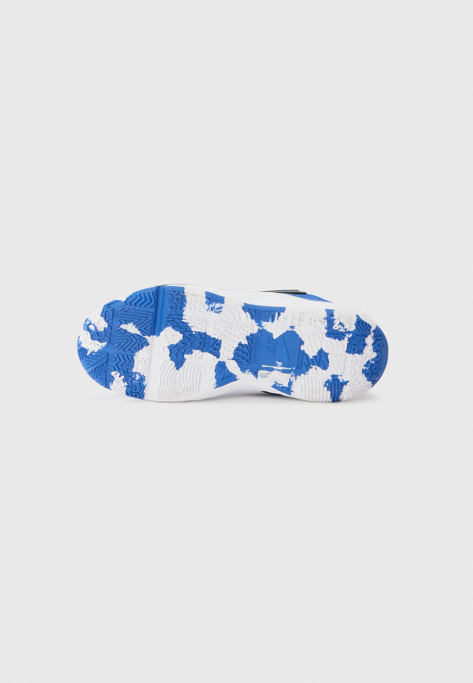 Nike Performance TEAM HUSTLE UNISEX - Basketbalschoenen - game royal/white/black