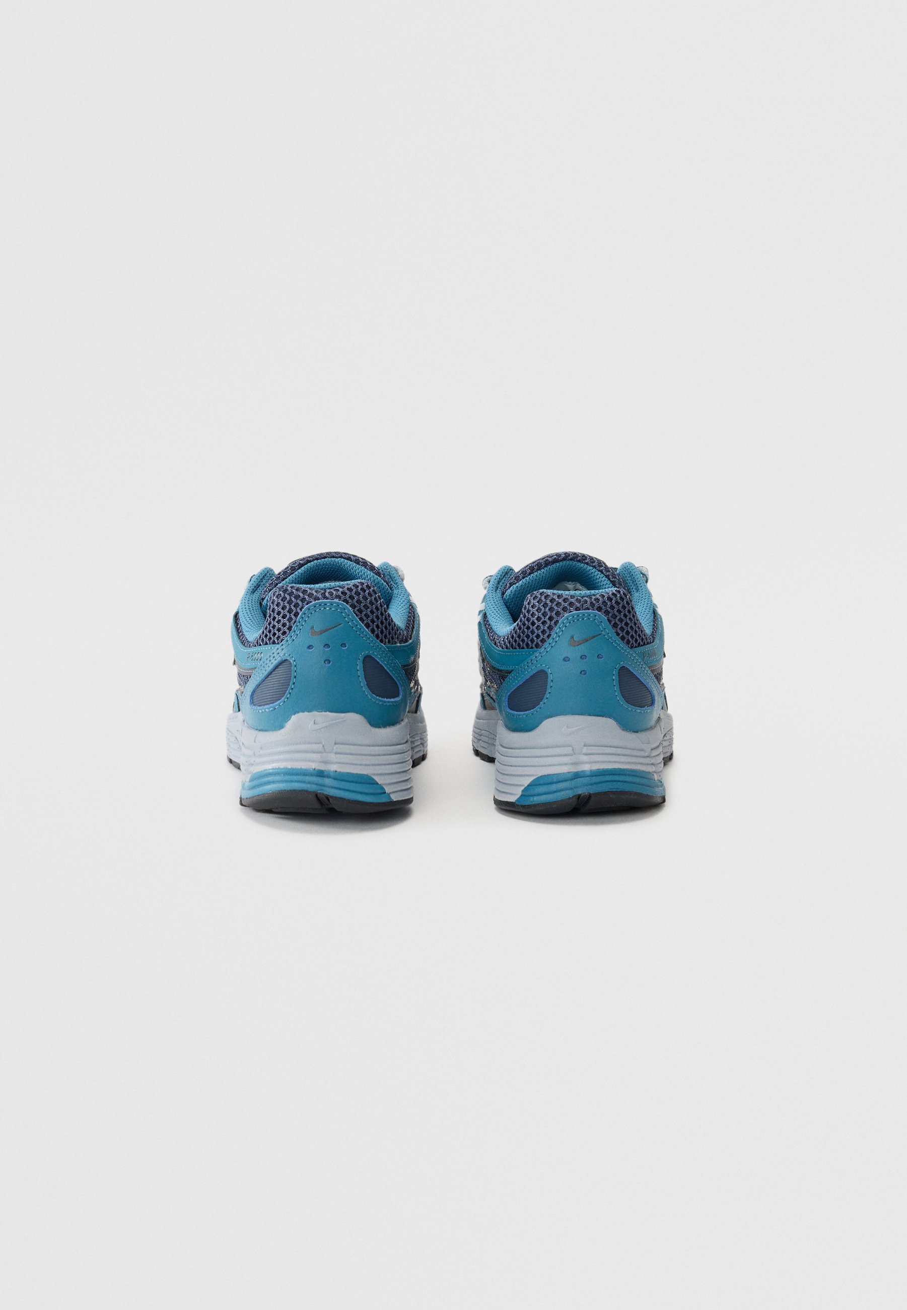 Nike Sportswear P 6000 SE - Sneakers - thunder blue/black/wolf grey/riftblue