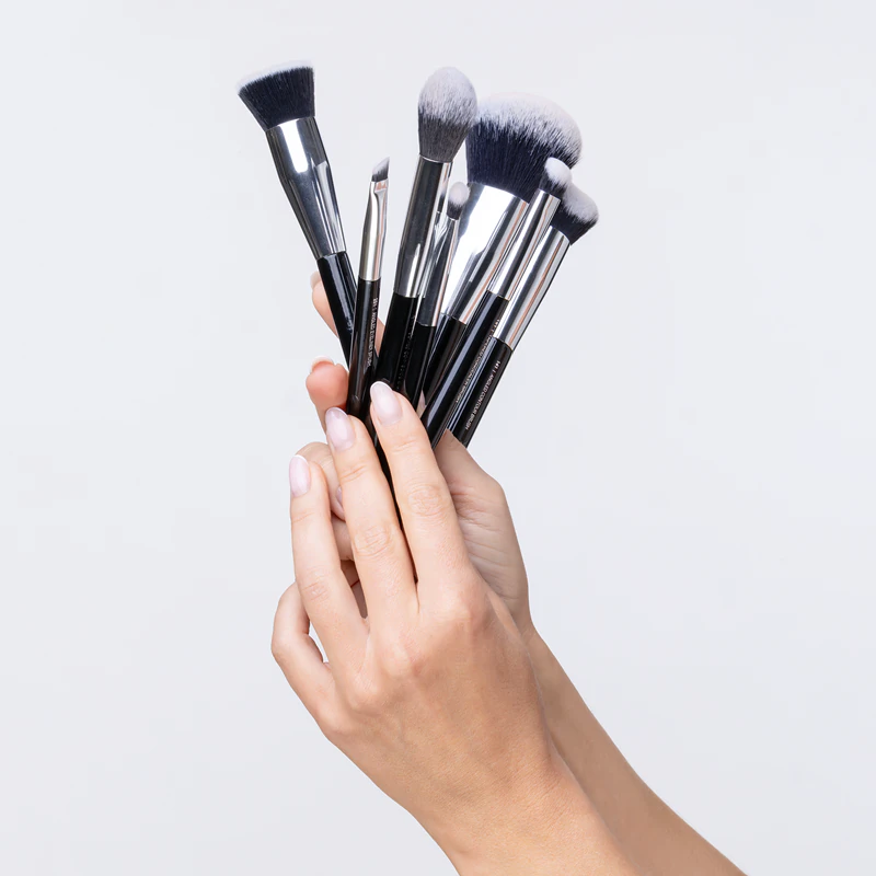 Conjunto de Pincéis de Maquiagem Profissional Avançado Notino com estojo