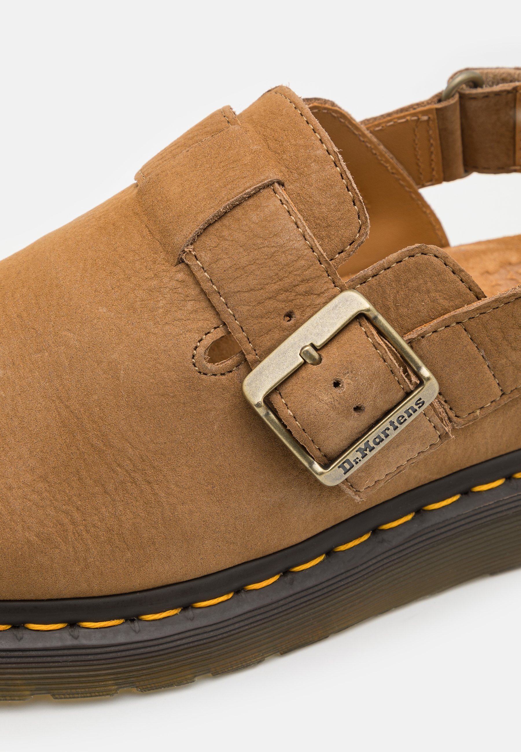 Dr. Martens JORGE II UNISEXE - Sabots - couleur savane