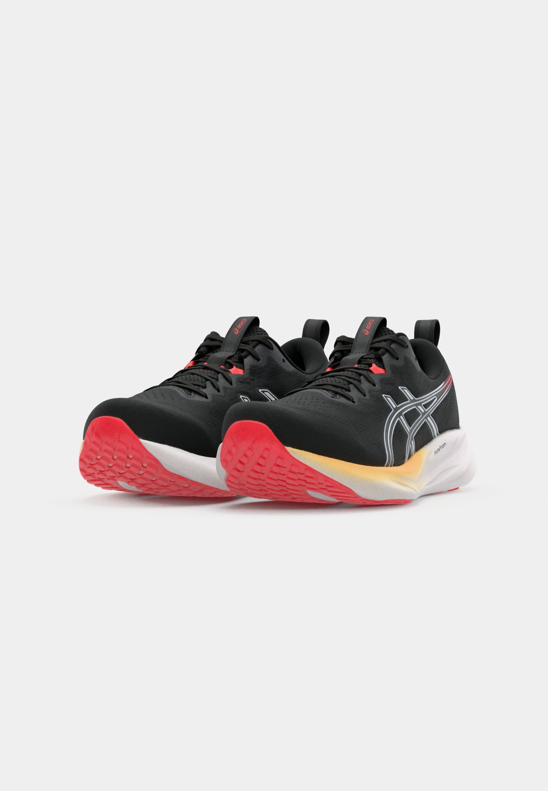 ASICS GEL PULSE 16 - Chaussures de running sur route - noir/blanc