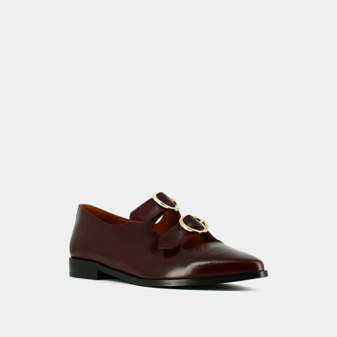 Mocassins pointus à boucles  en cuir bordeaux