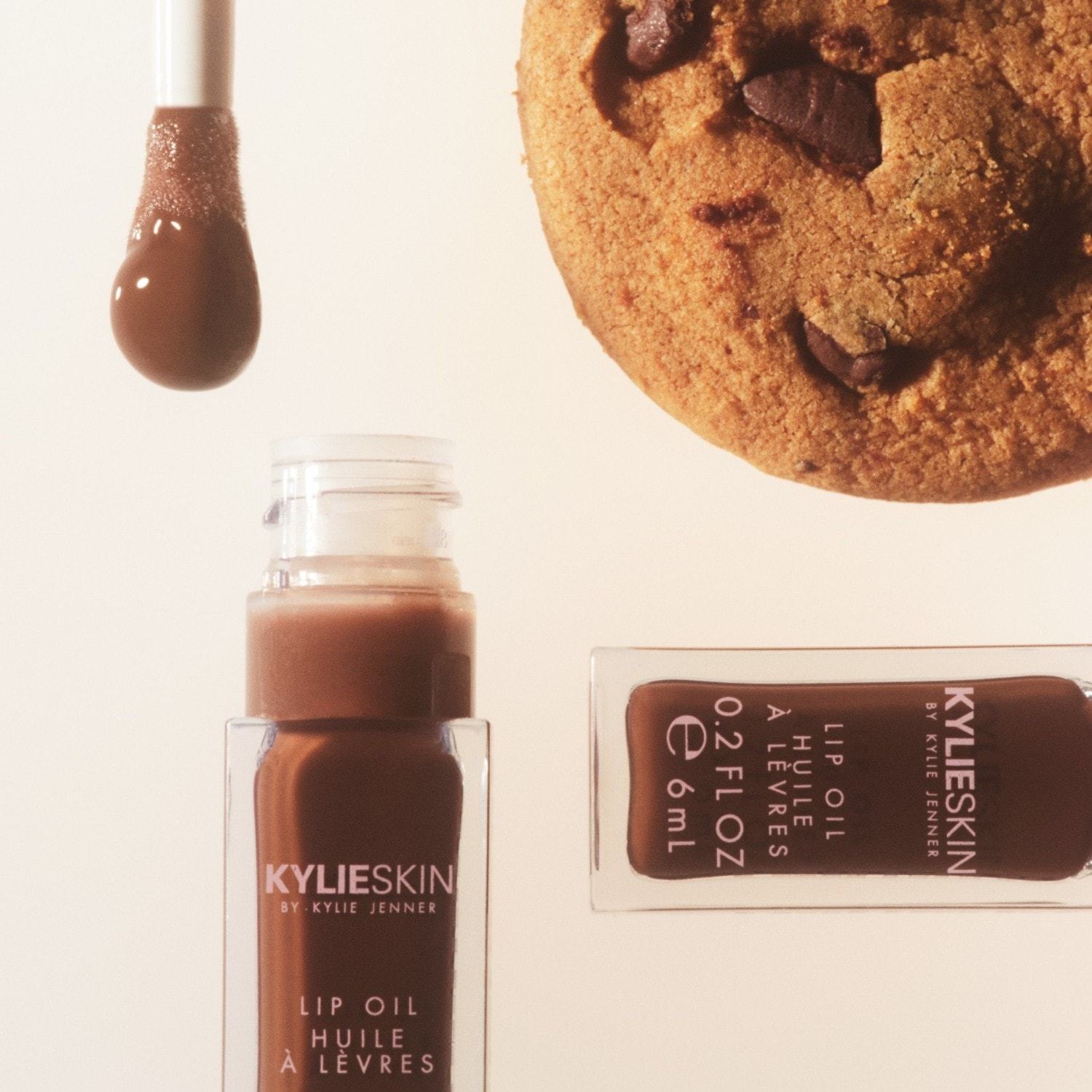 KYLIE SKIN Olej na pery Must-Haves Kylie Skin olej na pery – lieskovoorieškový krém, 6 ml – 6 ml