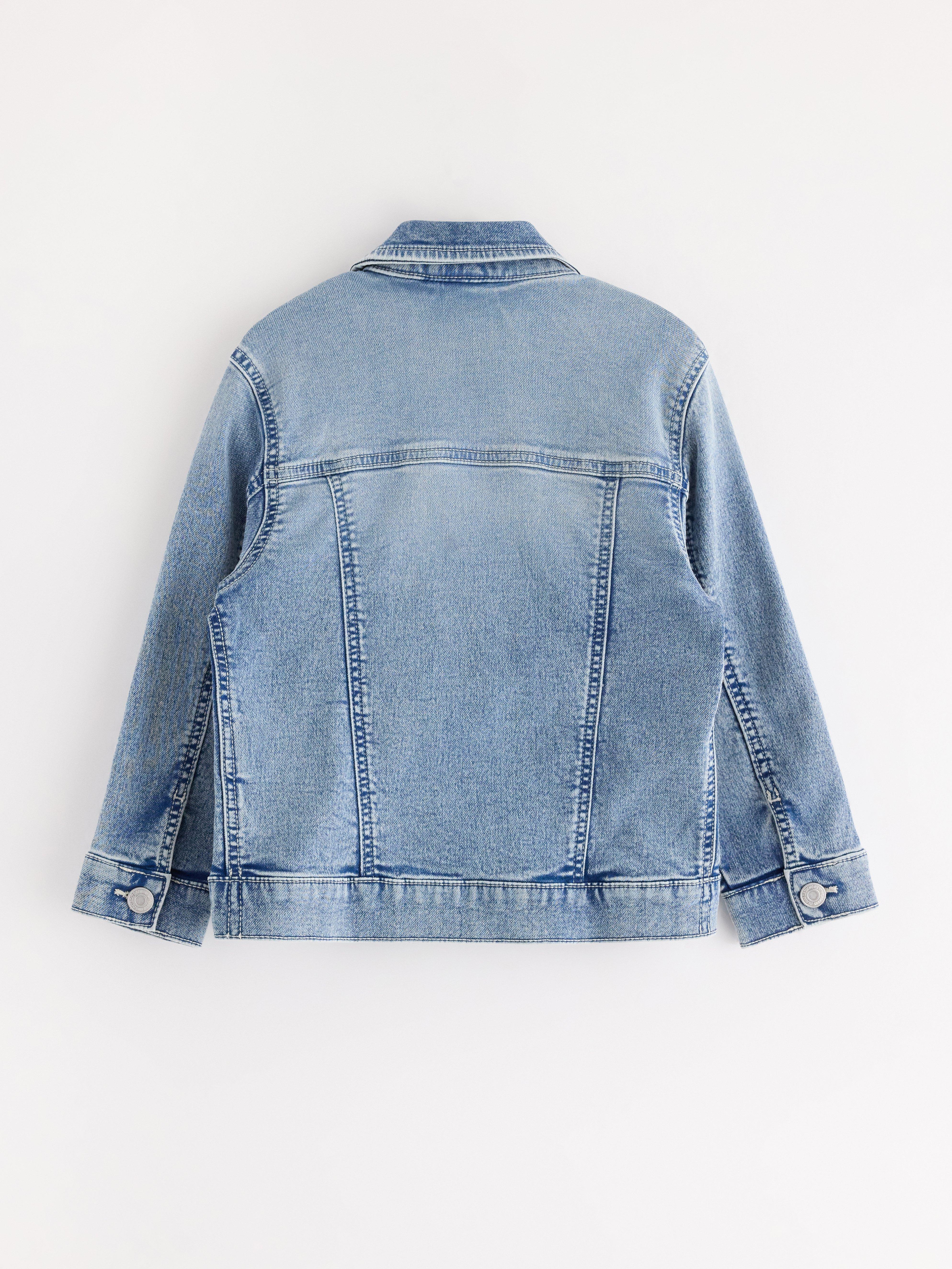 Džínová bunda z lehkého denimu