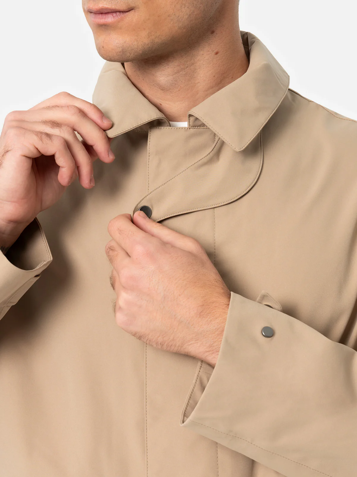 Elbert beige stretch trenchcoat met bies