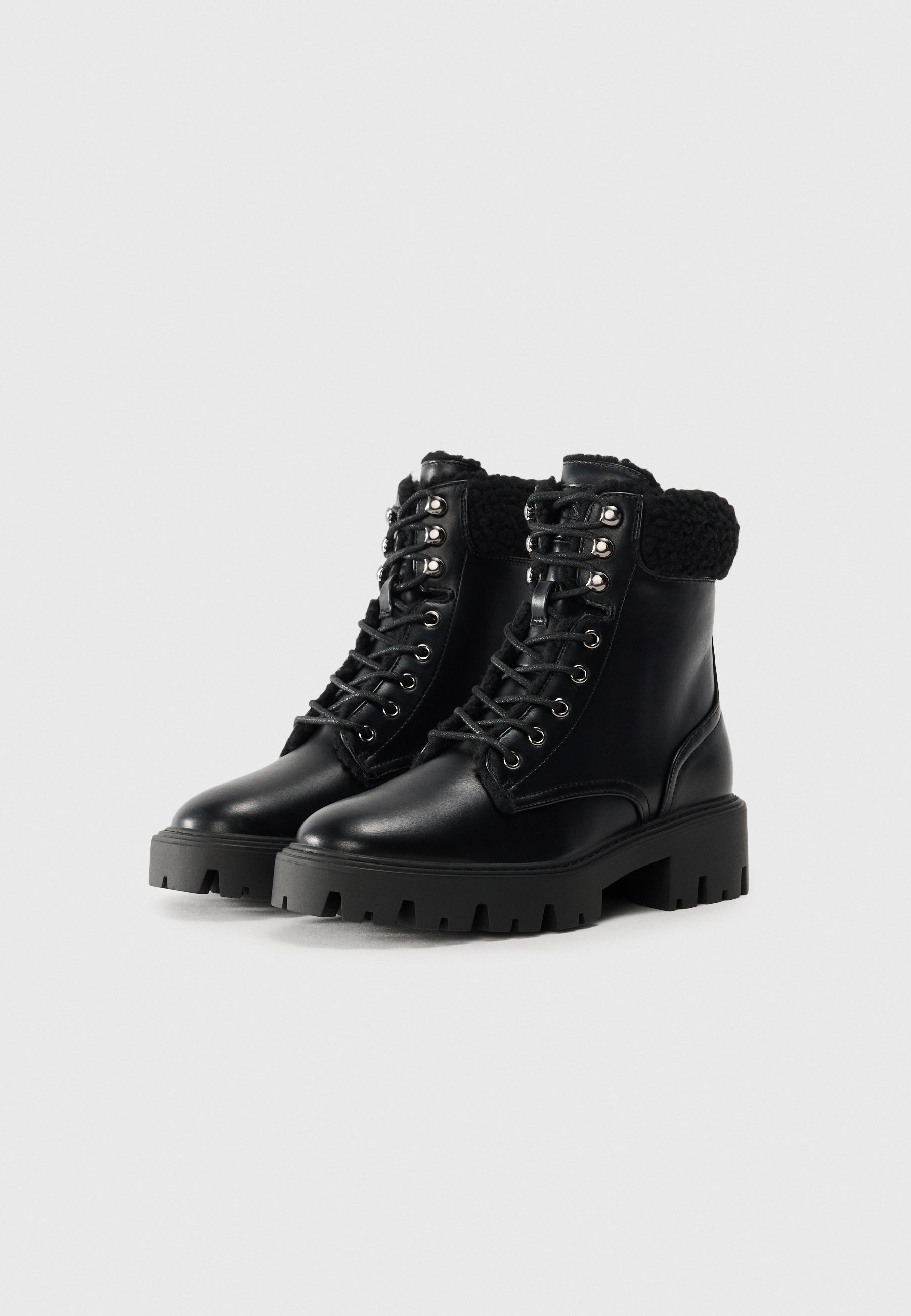 ONLY SHOES ONLBETTY - Enkellaarsjes met vetersluiting - zwart