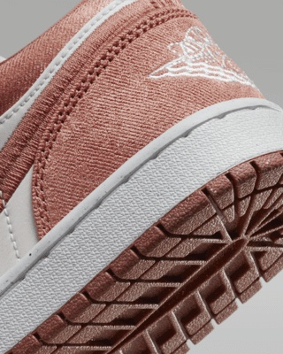 Air Jordan 1 Low SE Women's Shoes
