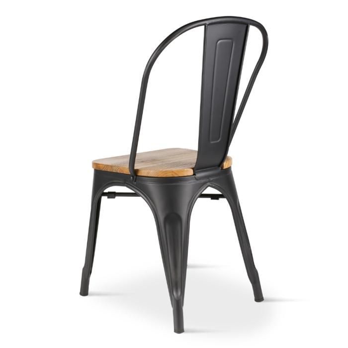 Lot de 4 chaises en métal noir mat et assise en bois clair - Style industriel