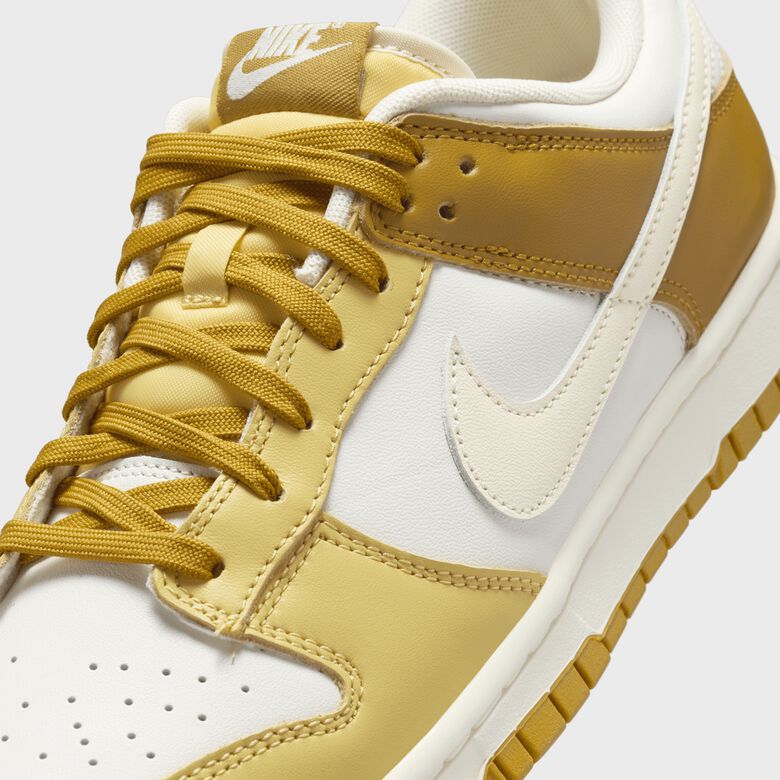 Dunk Low Retro