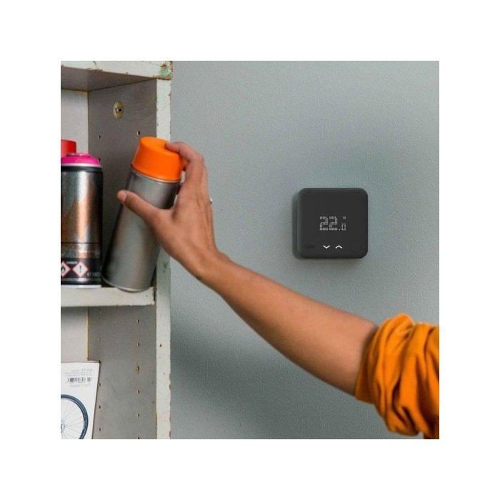Termostato inteligente TADO - Kit principal - Negro - Reduce tu consumo de energía
