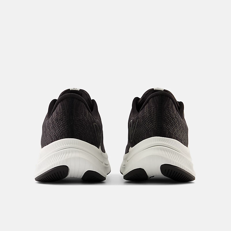 FuelCell Propel v4 herenschoenen - zwart met wit