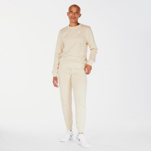 Nike Sportswear Club