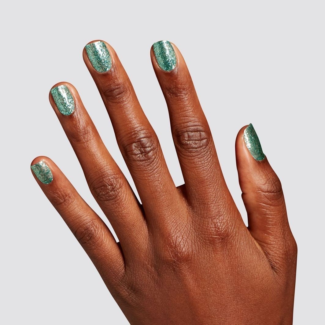OPI nagu laka Infinite Shine Holiday 2025 – Pietiekami labs, lai ārstētu – 15 ml