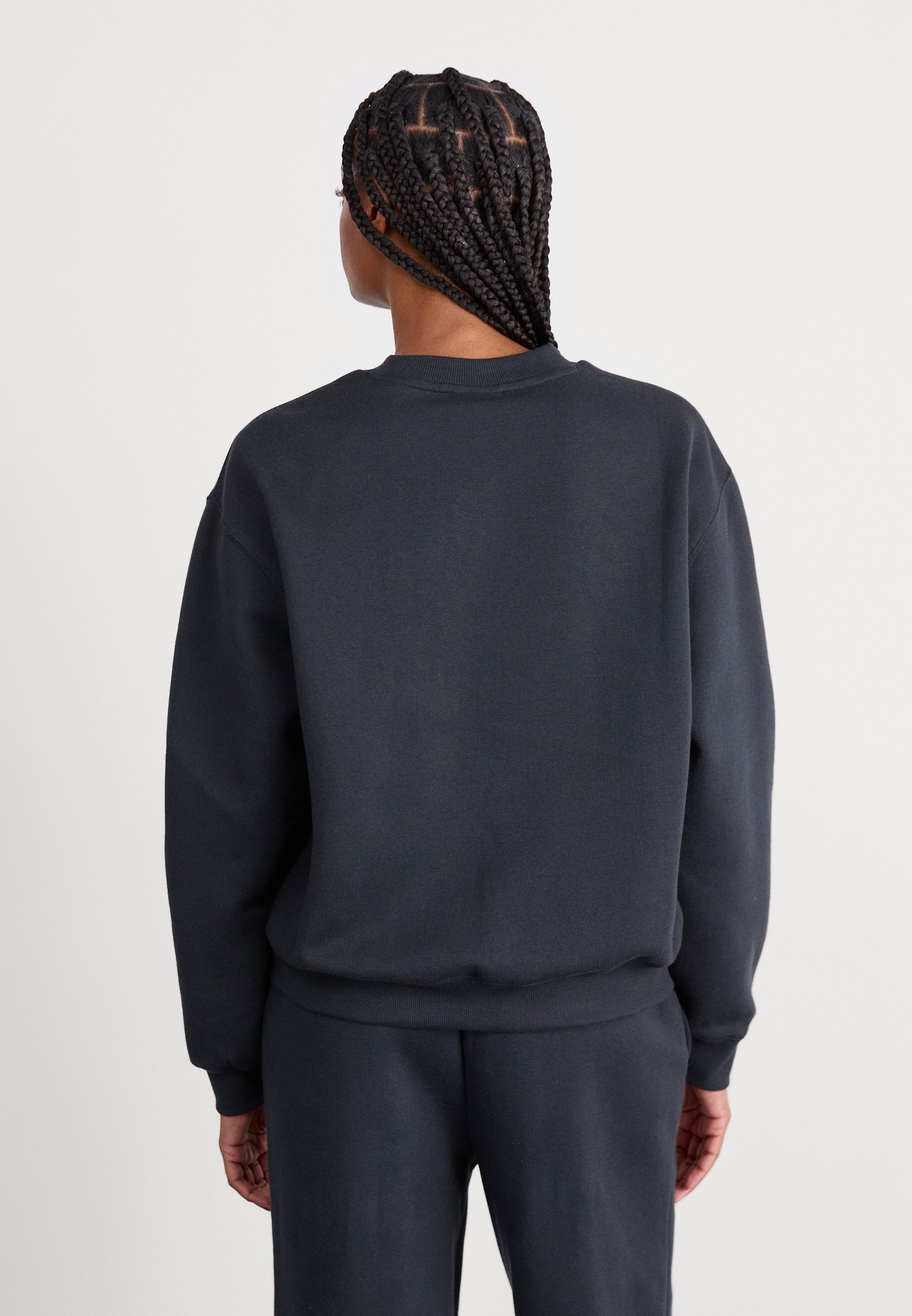 New Balance SPORT ESSENTIALS CREW - Sweatshirt - zwart