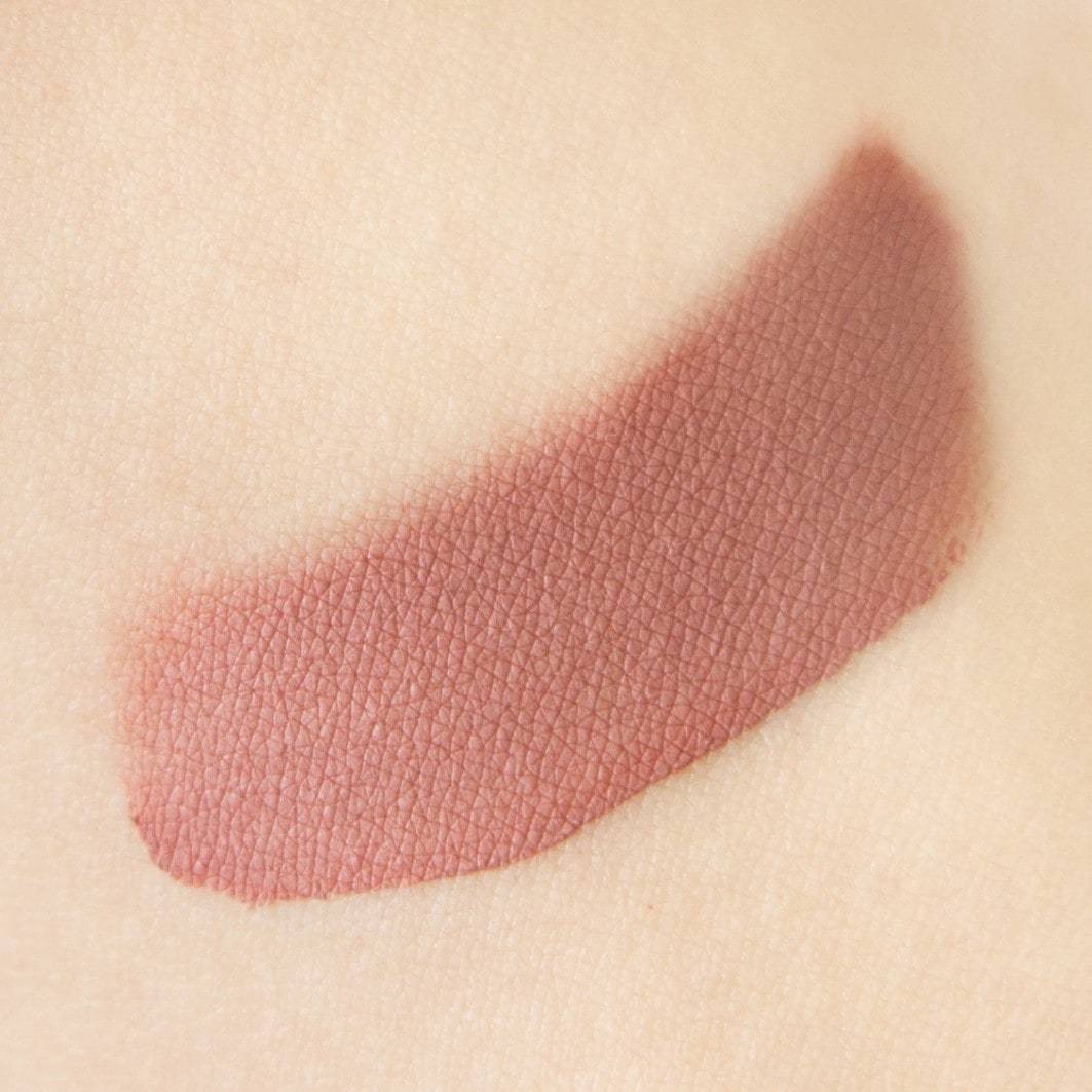 theBalm ruž za usne Meet Matt(e) Hughes – 7,4 ml