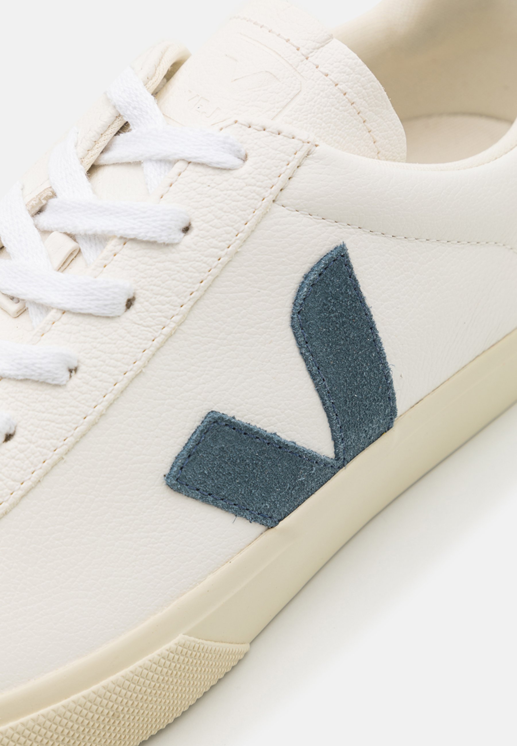 Bekijk lage sneakers