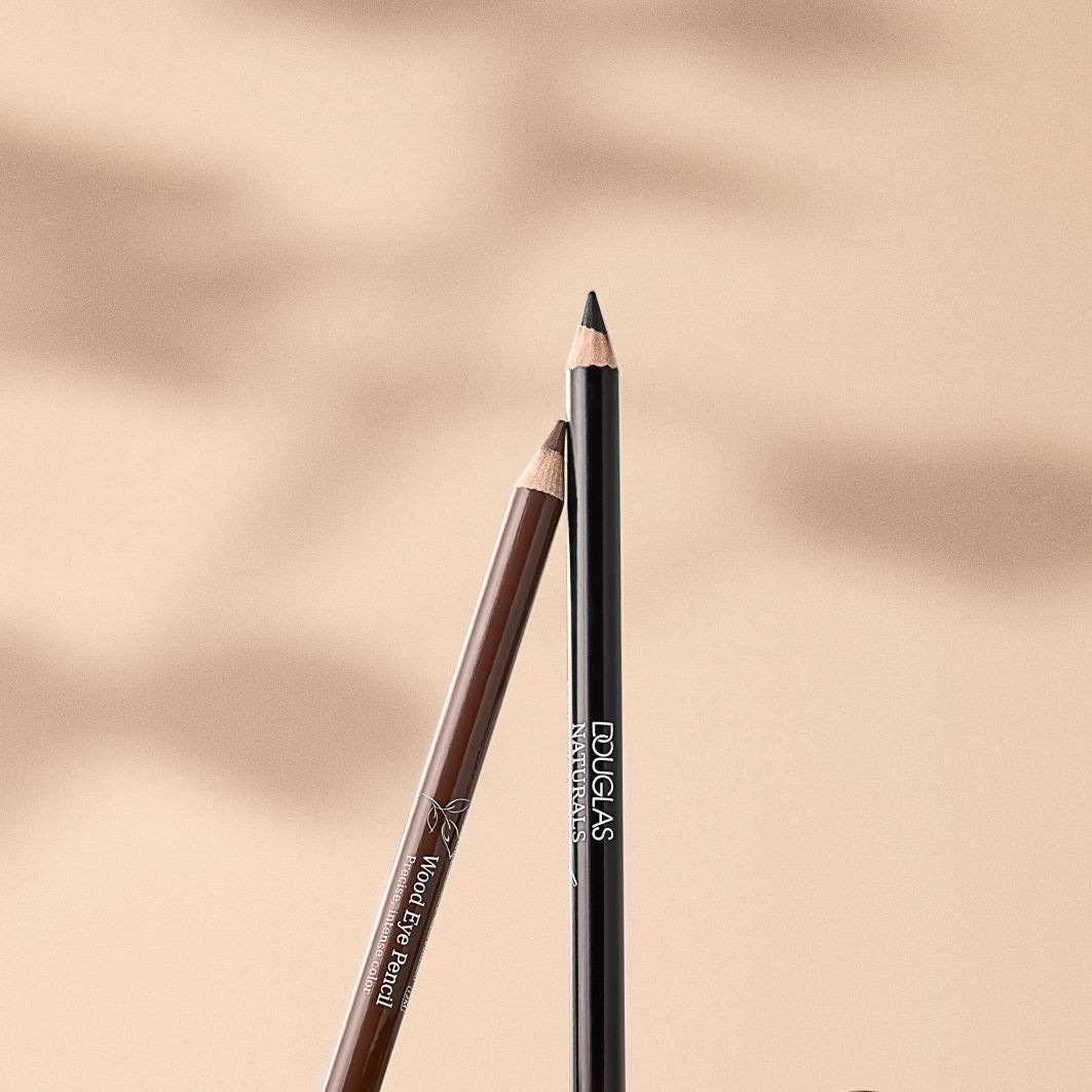 „Douglas Collection“ akių kontūro pieštukas „Naturals Wood“ akių kontūro pieštukas – 1,1 g