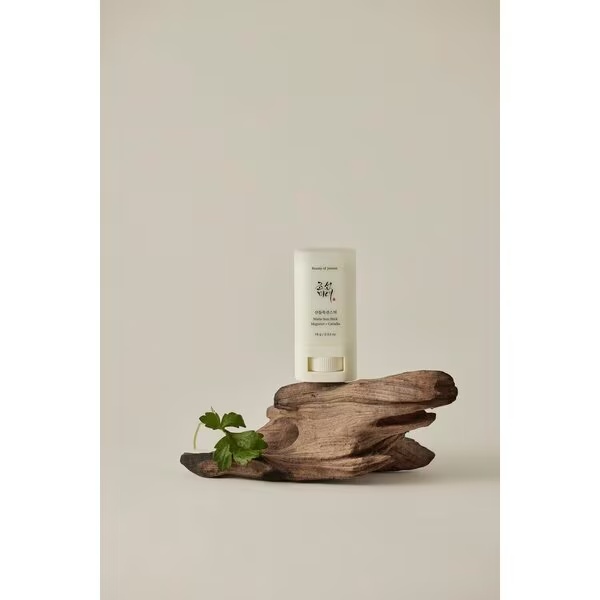 BEAUTY OF JOSEON saulės lazdelė su kiečiu, kamelija<br>18g