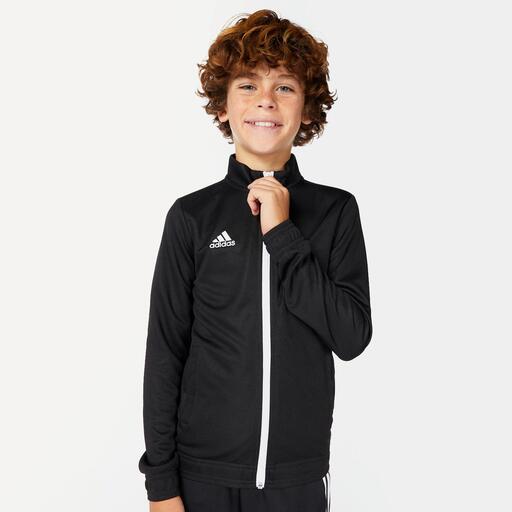  adidas bejárat 22