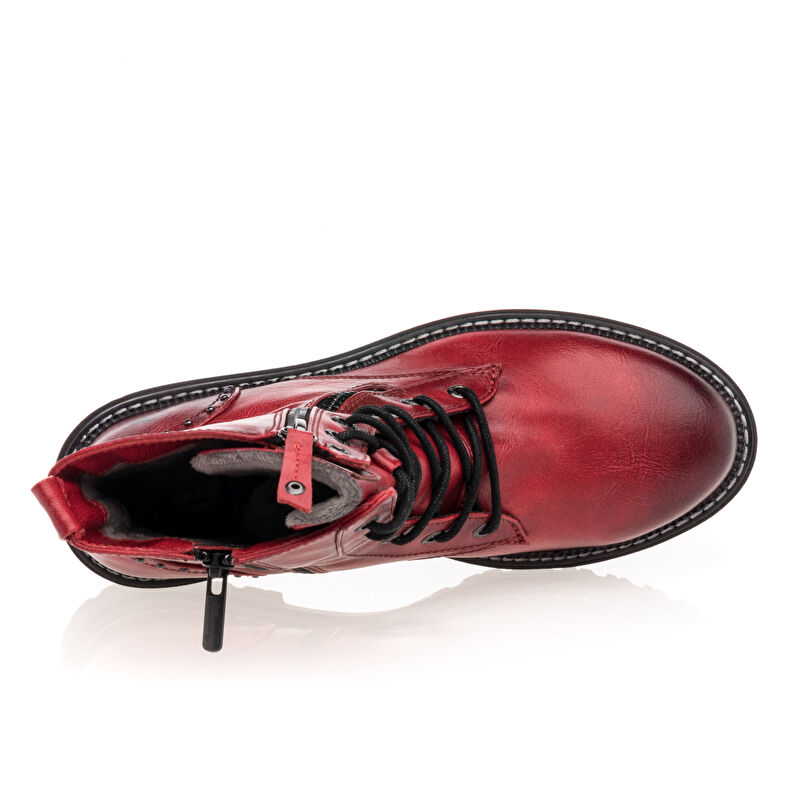 Rote Damenstiefel / Stiefeletten