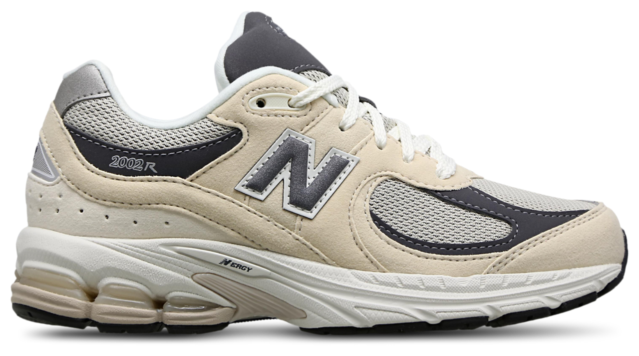 Ny Balance 2002R