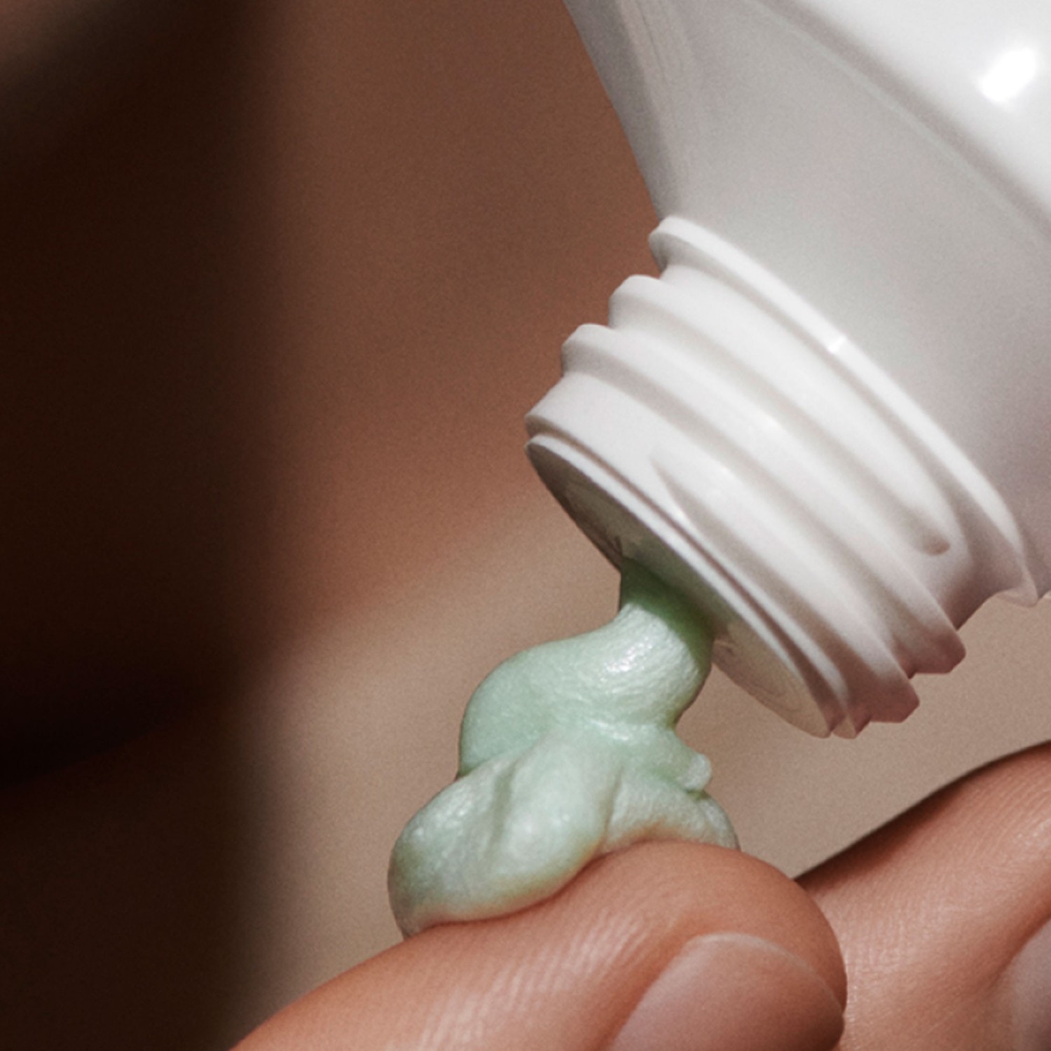 La Mer gel za čišćenje lica Mini Essentials The Essence pjenasti gel za čišćenje lica - 30 ml