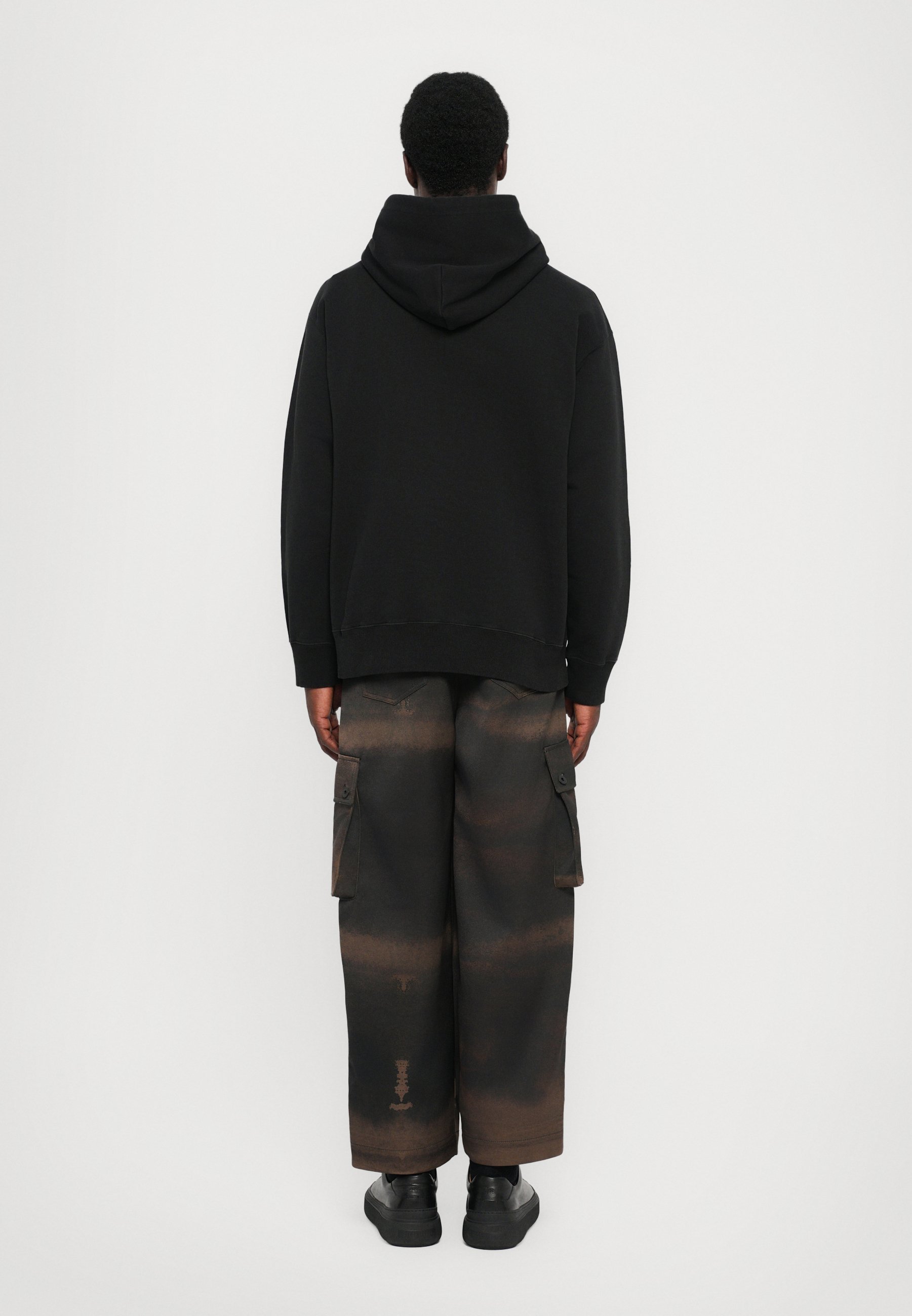 MM6 Maison Margiela Genser - svart