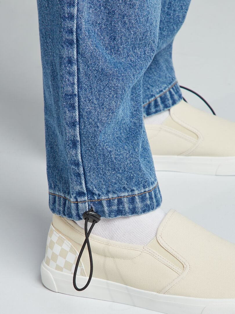 Calça jeans de pernas largas com vários bolsos - AZUL