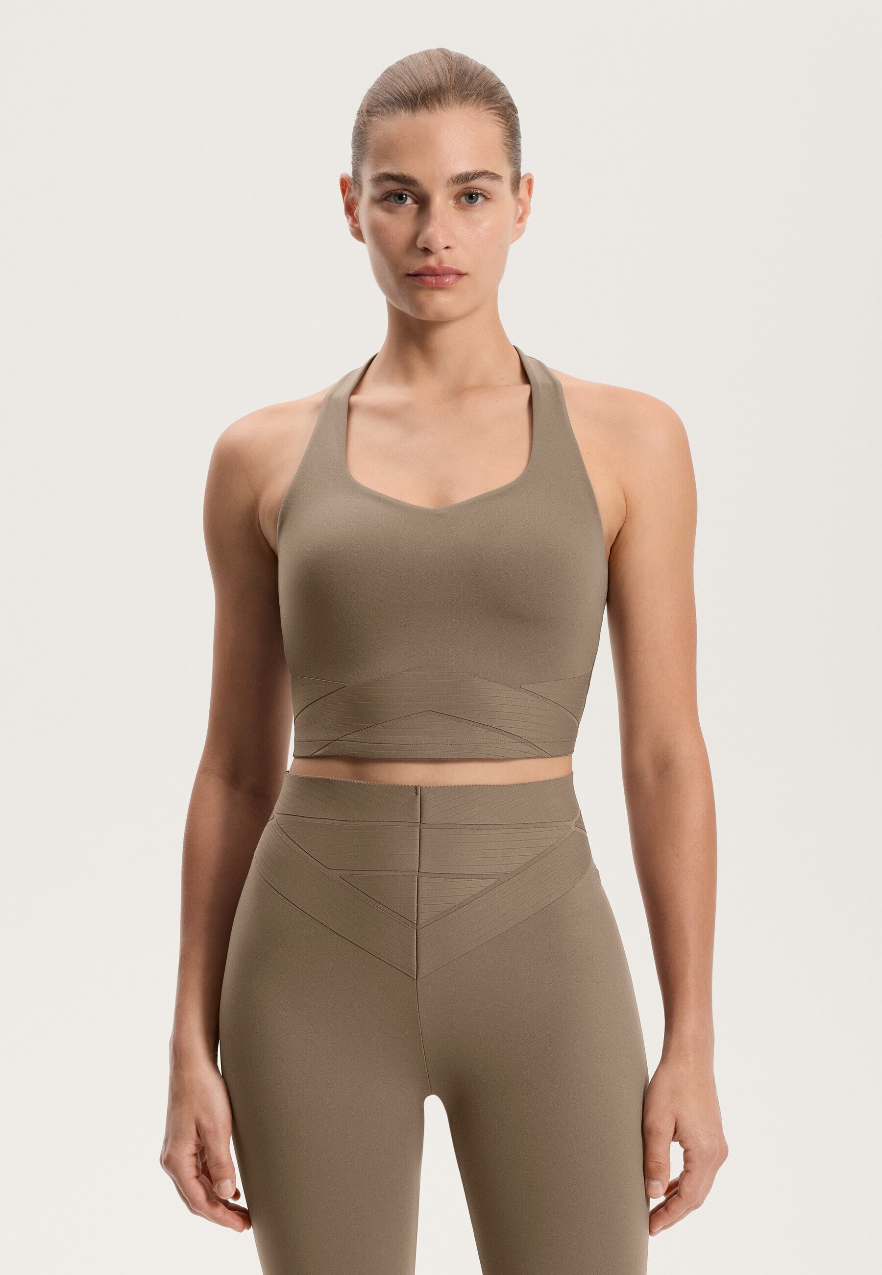 OYSHO COMPRESSIEBLOK - Bovenkant - beige