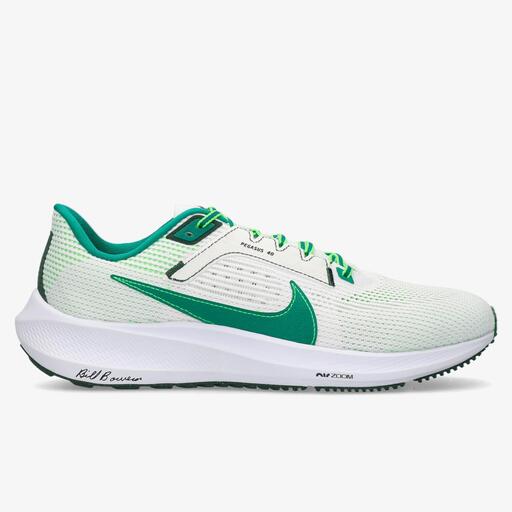 Nike Pegasus 40
