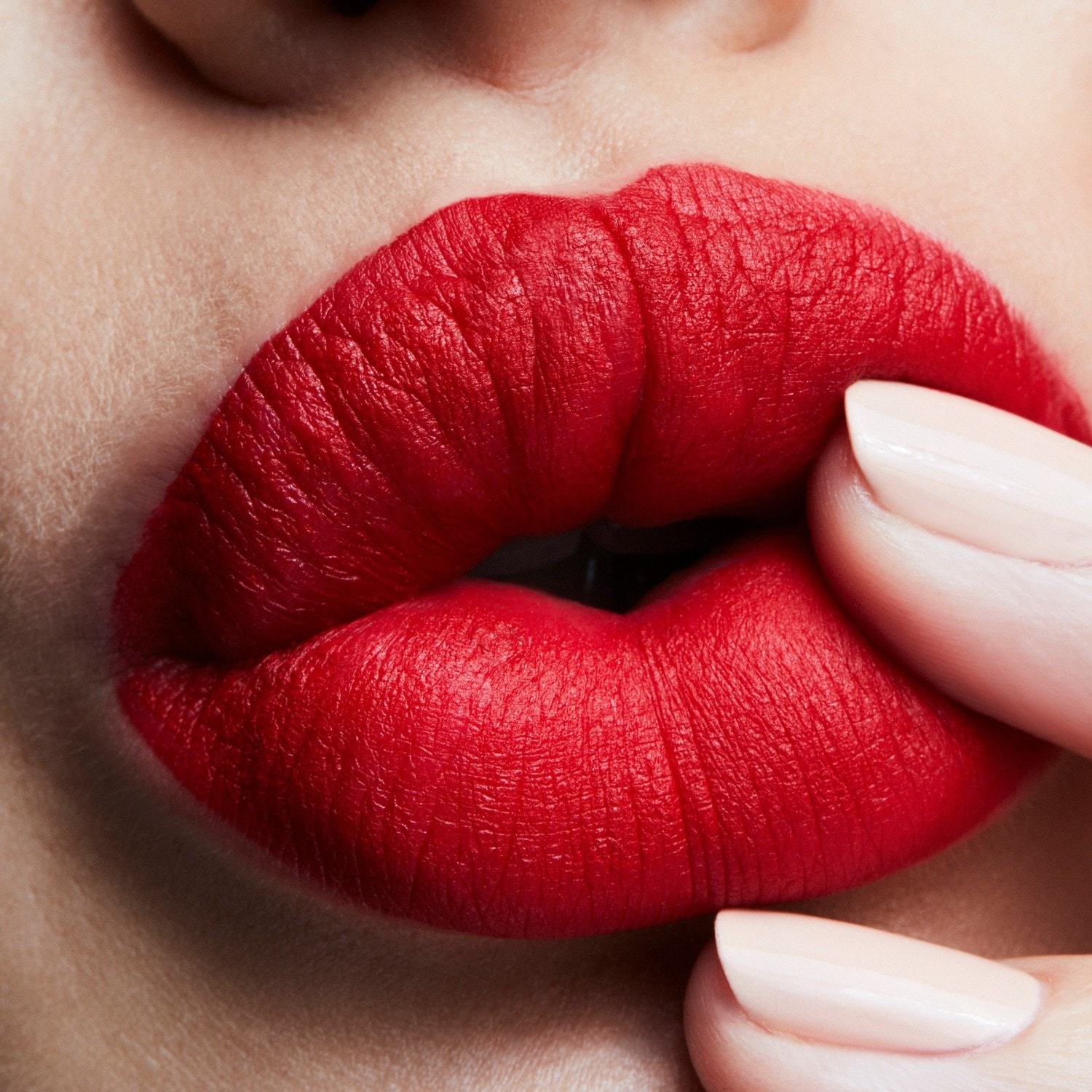 MAC Lippenstift Iepazīstieties ar savu matēto Retro matēto šķidro lūpu krāsu - 5 ml