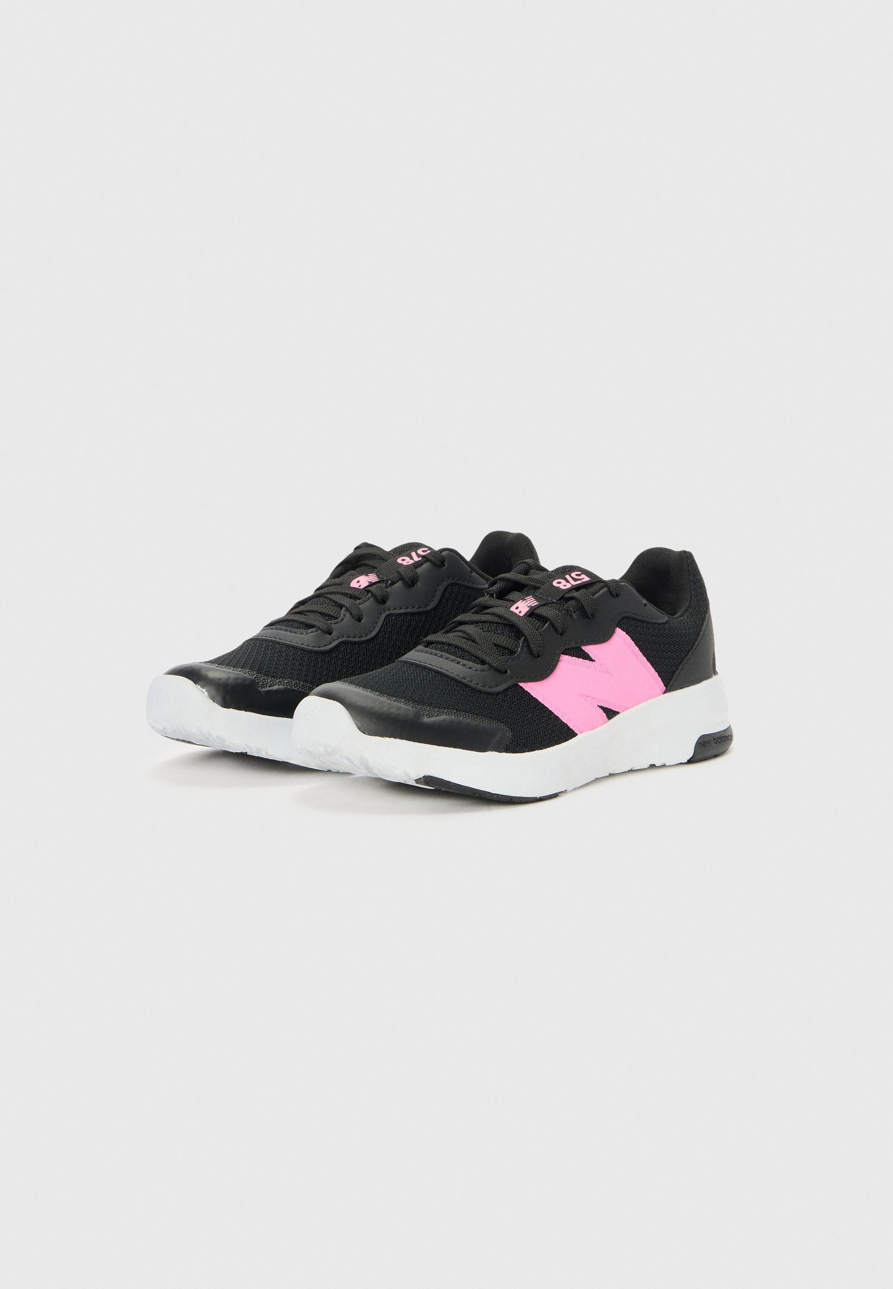 New Balance 578 UNISEXE - Chaussures de course sur route - noires
