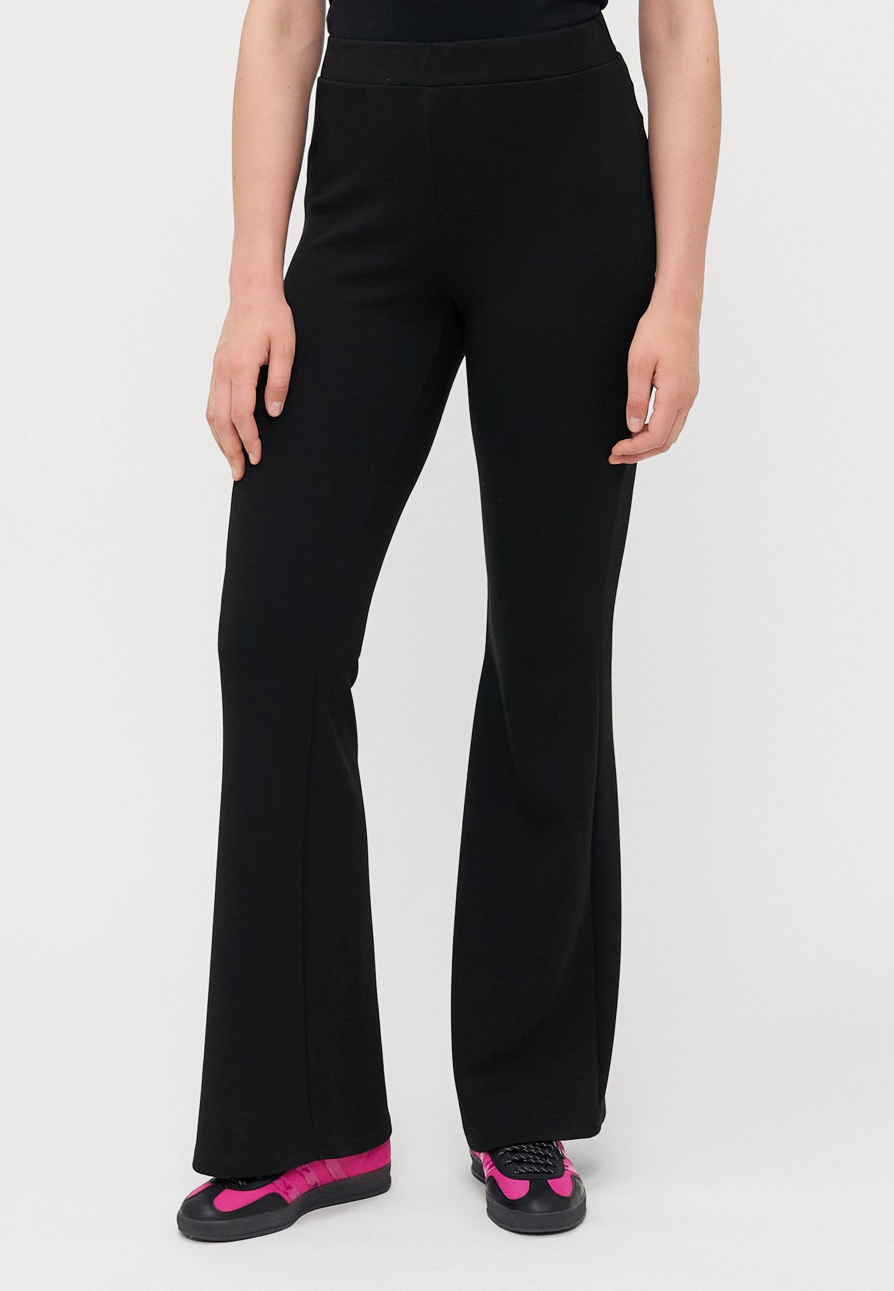 ONLY Tall ONLSCARLETT LAINEAHJAGA Püksid - mustad