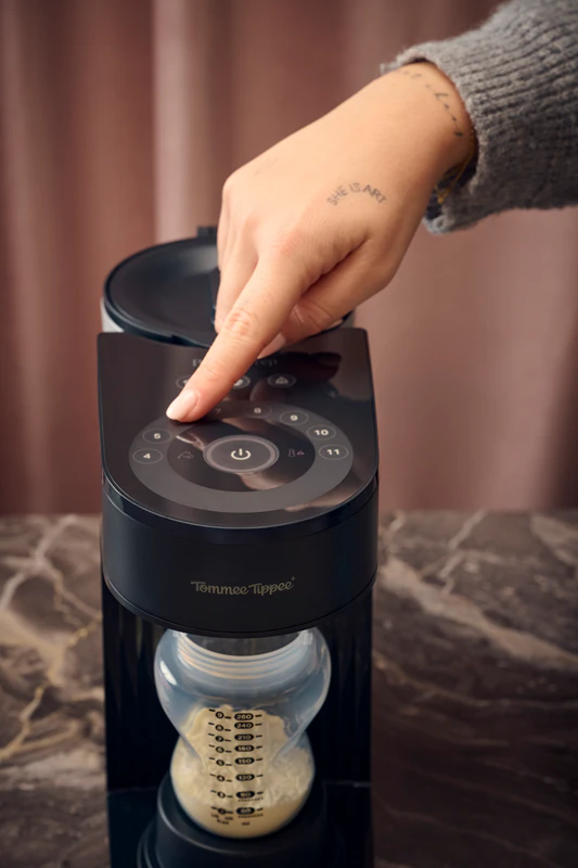 Прилад для приготування дитячого молока Tommee Tippee Perfect Prep