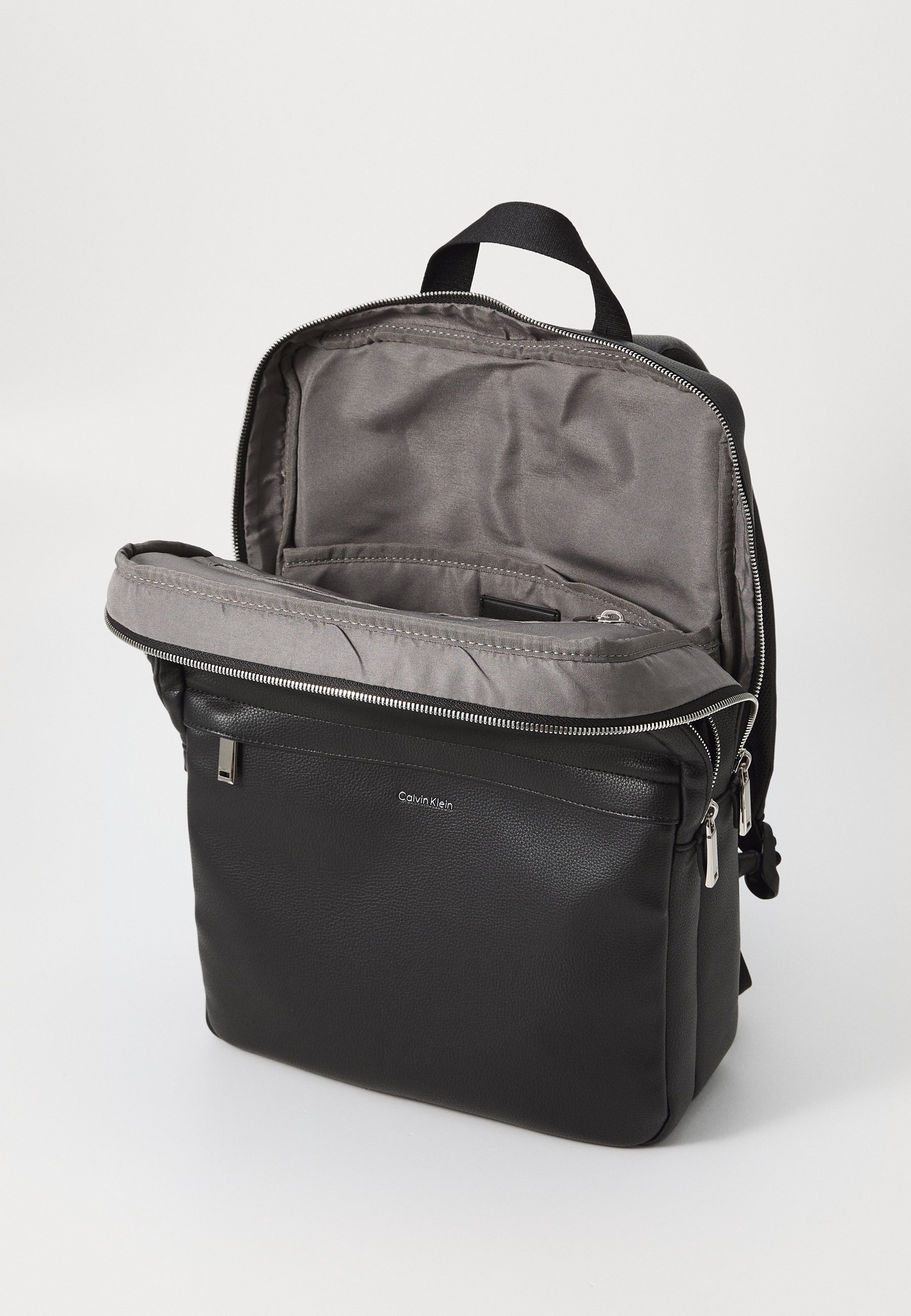 Calvin Klein Rugzak met Verhoogd Logo - zwart