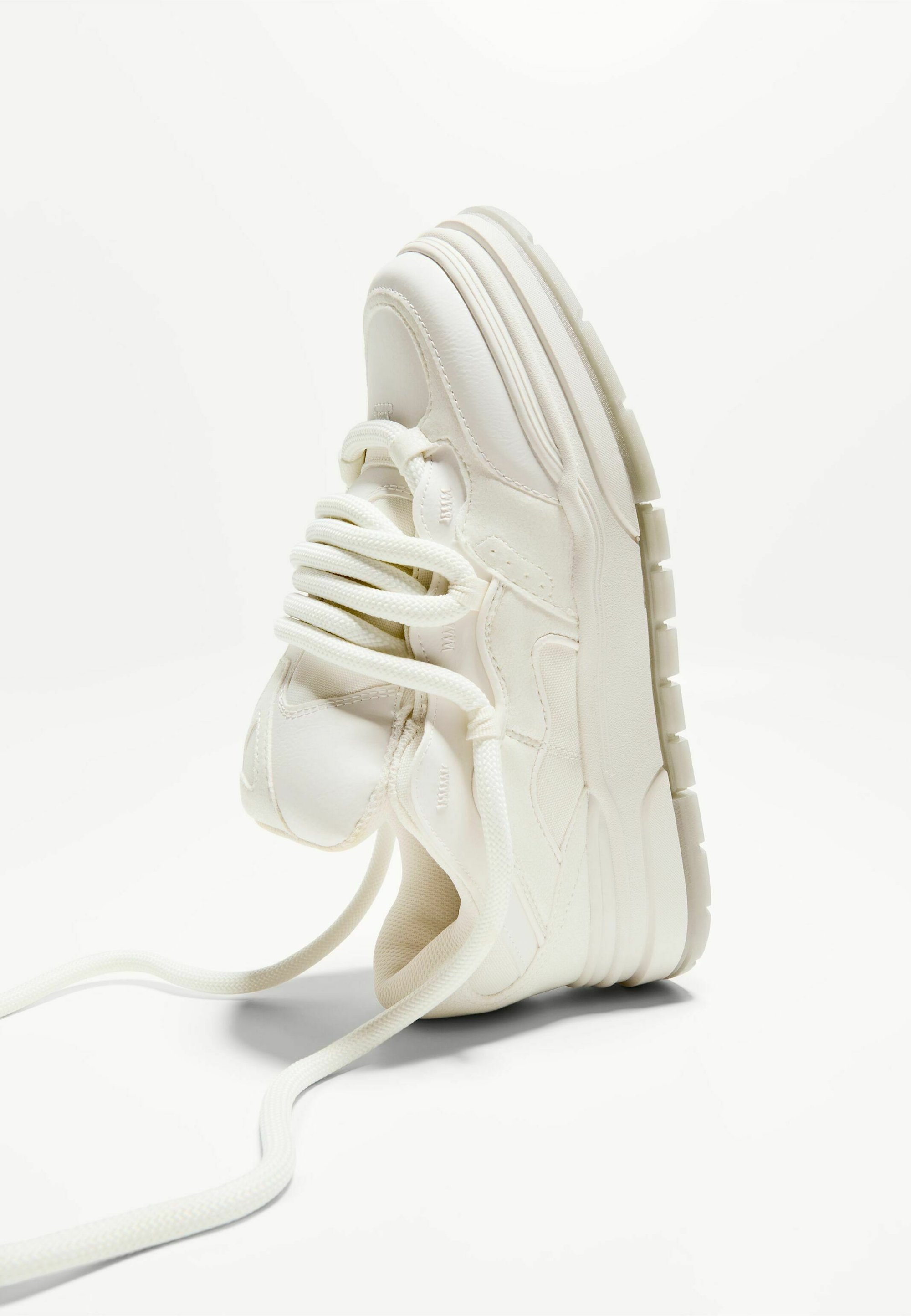 Baskets Bershka - blanches