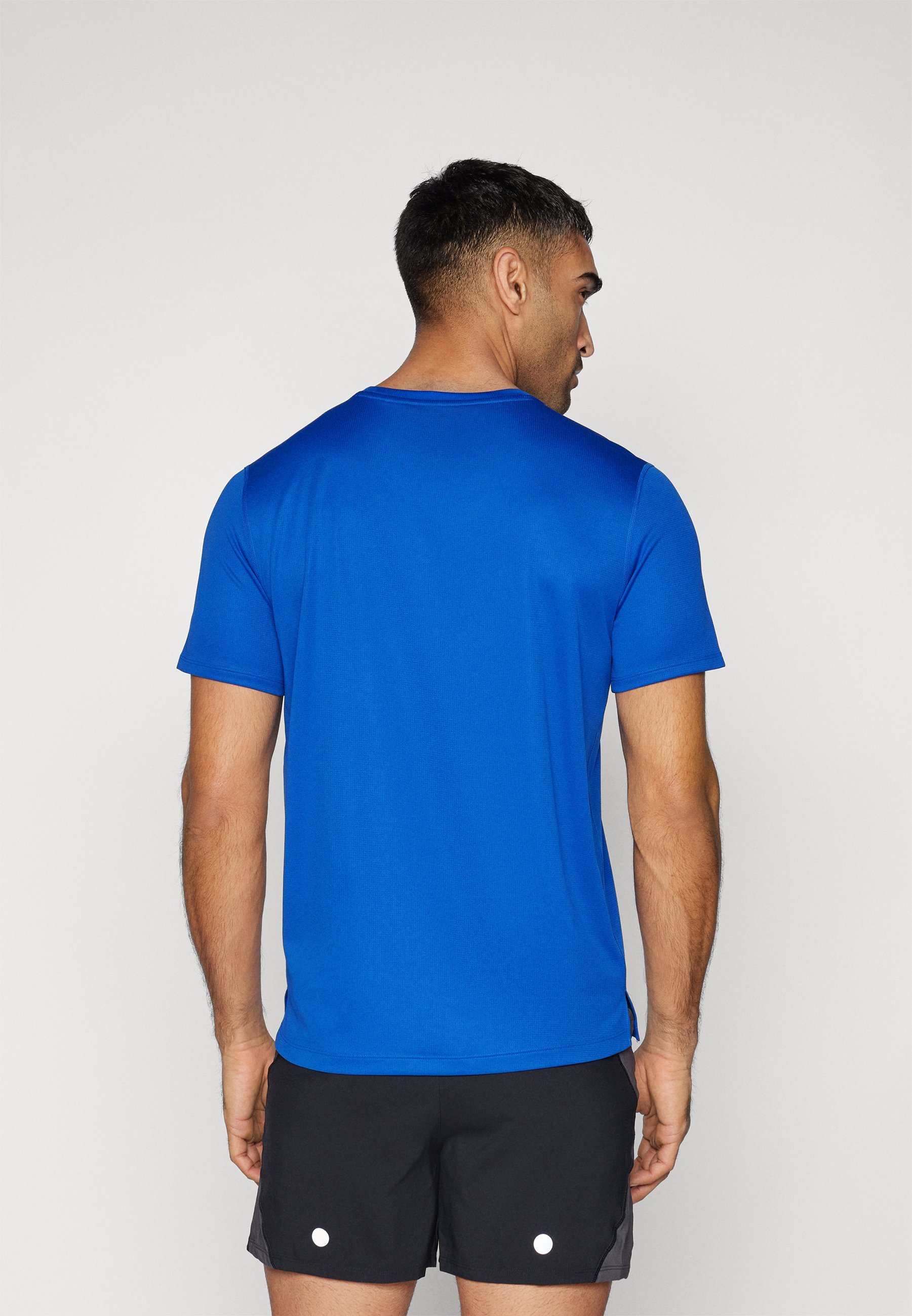 T-shirt de sport ASICS CORE TOP - bleu