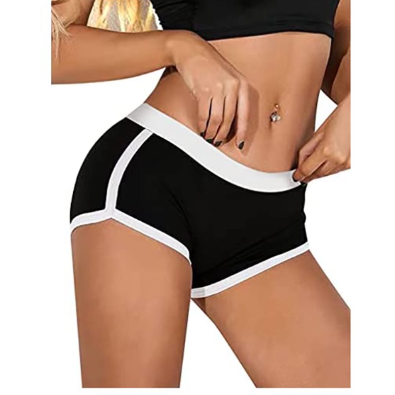 Pantaloncini da donna, pantaloncini sportivi, pantaloncini da casa, disponibili nel negozio di abbigliamento femminile.