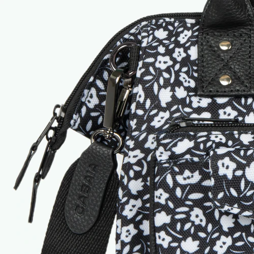 Cabaia Crossbody Adventurer Catane noir et blanc