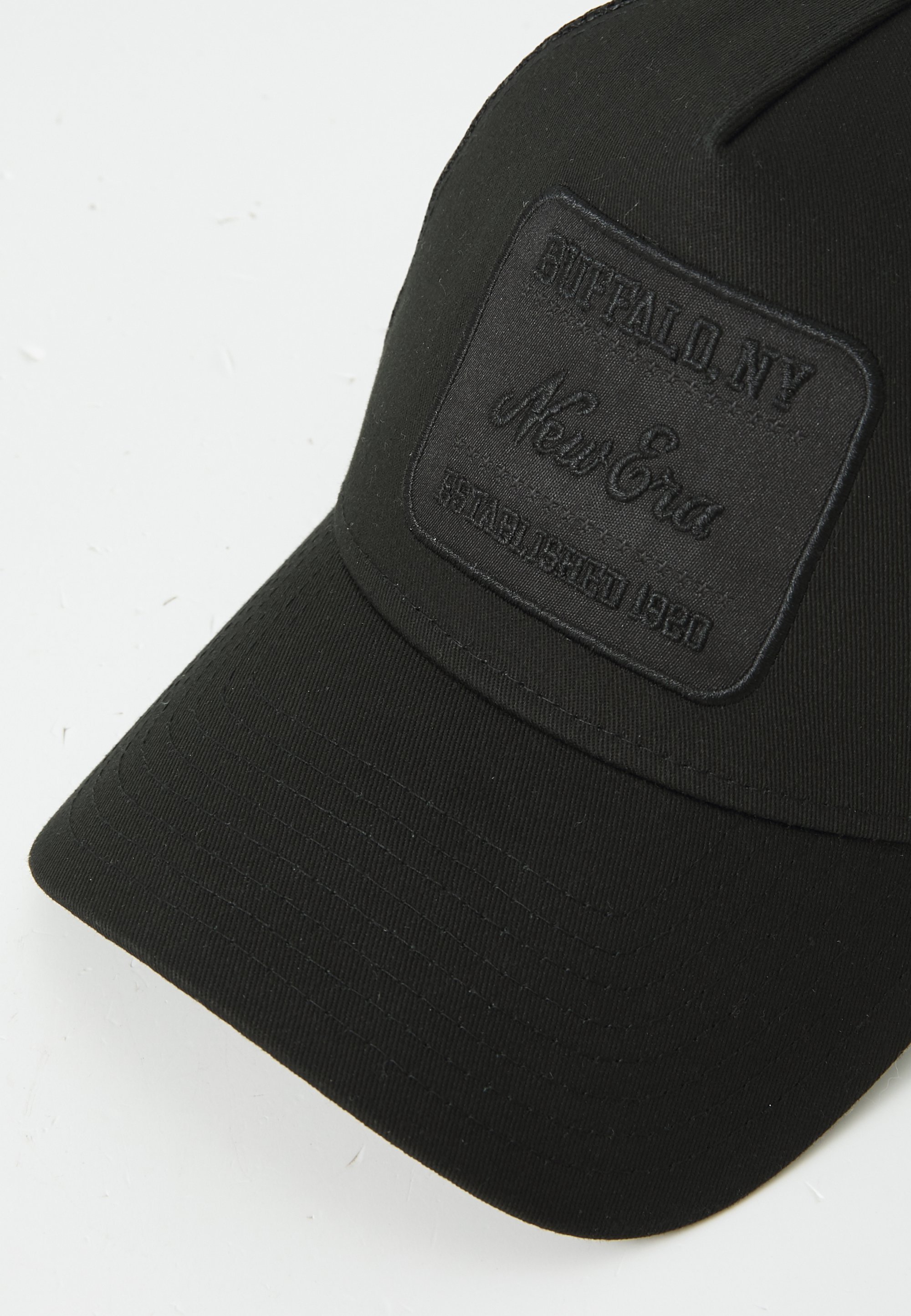 New Era petten