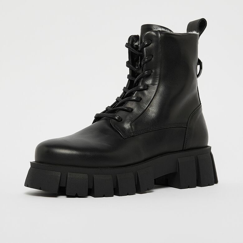 Escape Lace Up Mid