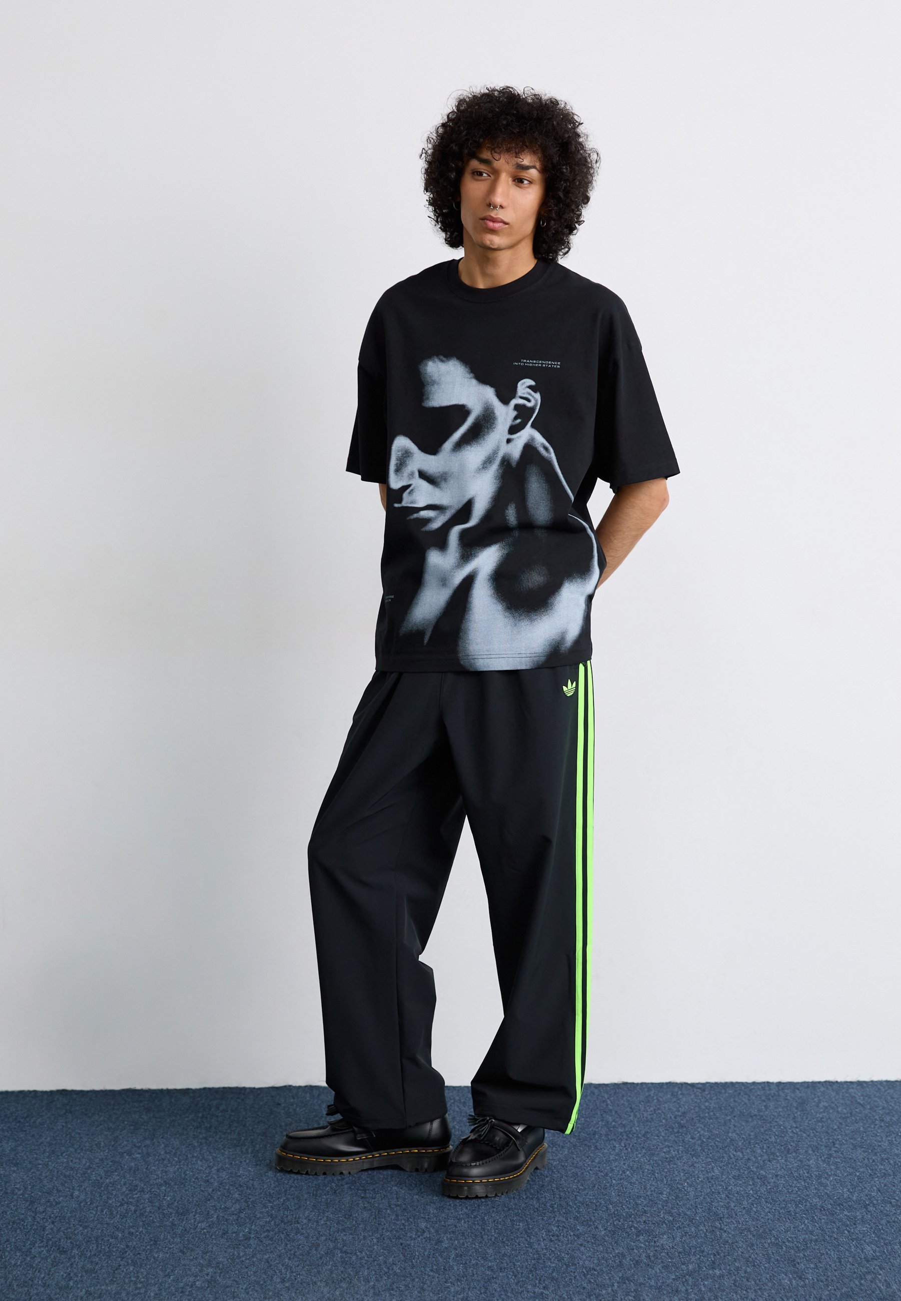 Pantaloni de trening adidas Originals