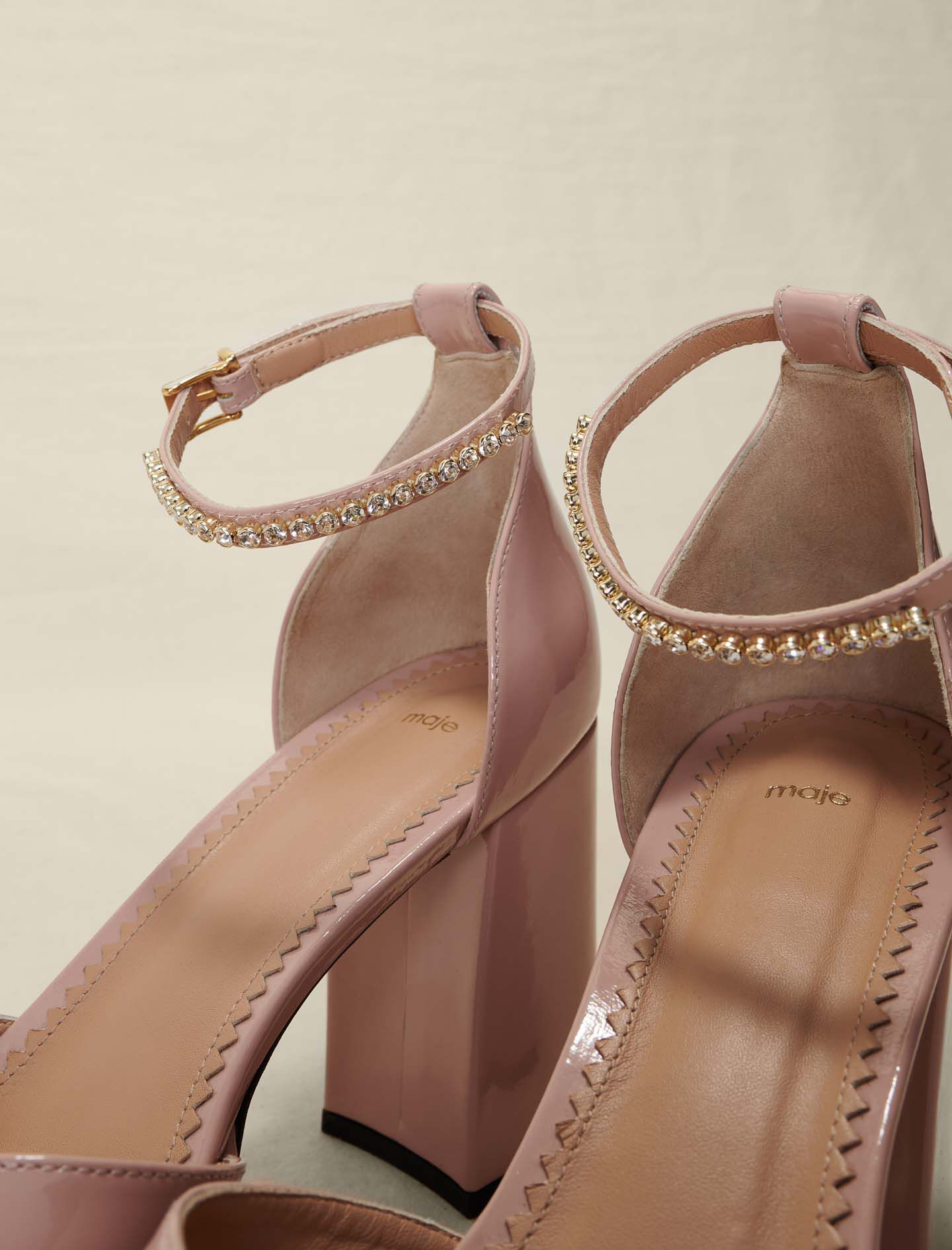 Roze lakleren sandalen met hak