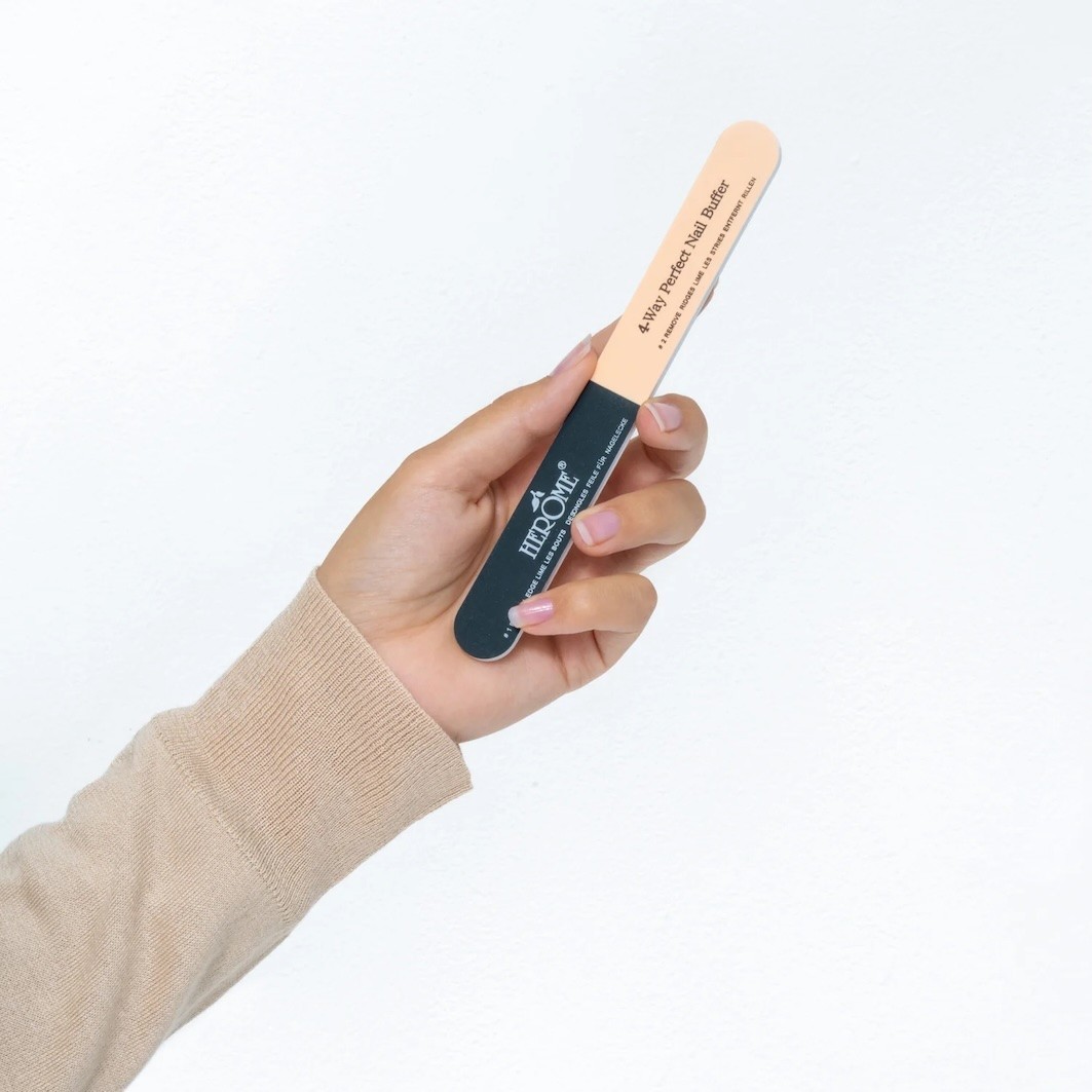 Herome Cosmetics turpija za nokte za njegu ruku 4-u-1 savršeni polir za nokte - 1 komad